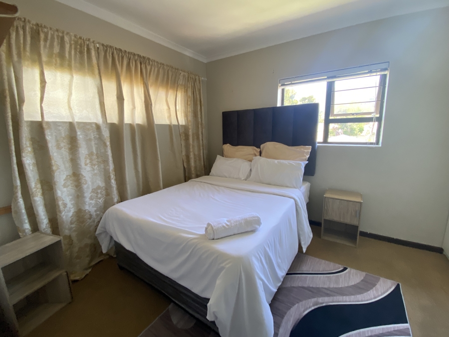 6 Bedroom Property for Sale in De Tijger Western Cape